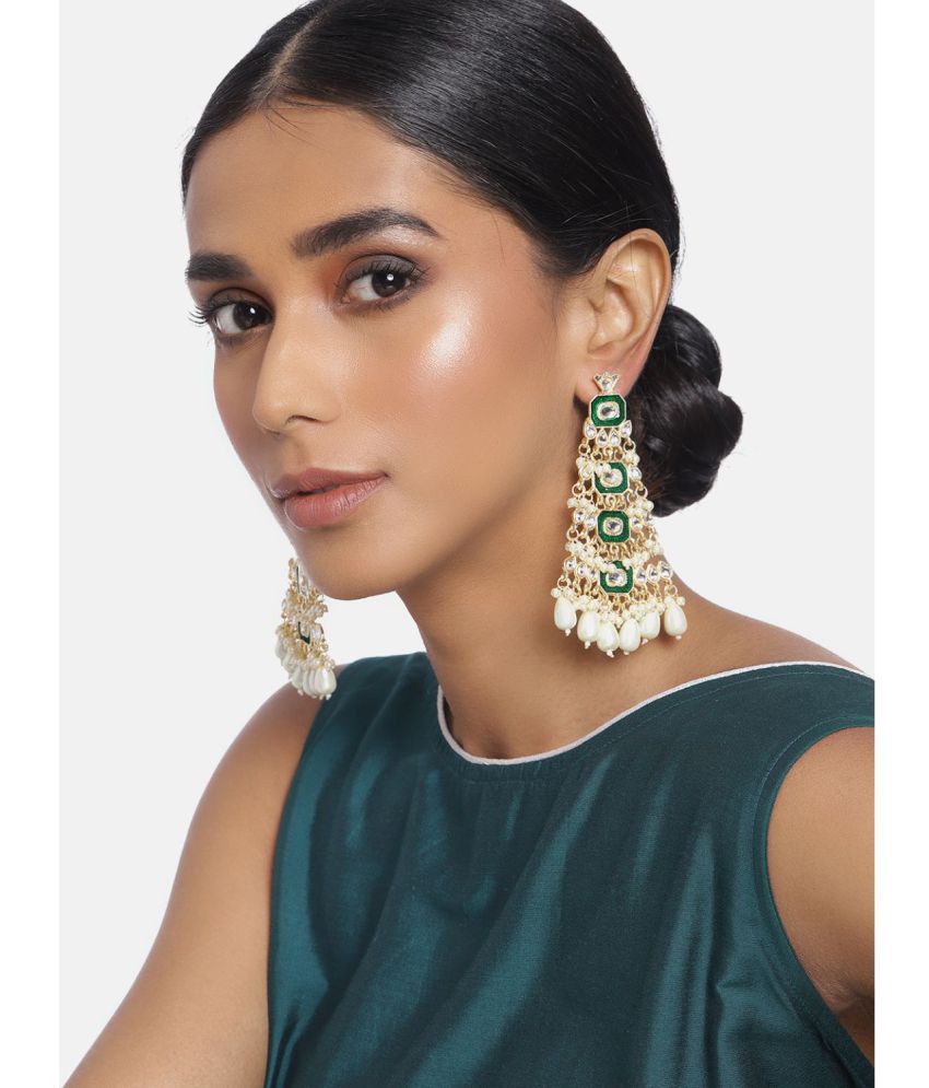     			I Jewels 18k Gold Plated Green Meenakari Kundan Pearl Chandbali Dangle Earrings for Women (E2938G)