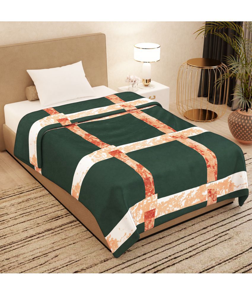 Story@Home - Polyester Green Winter Blanket