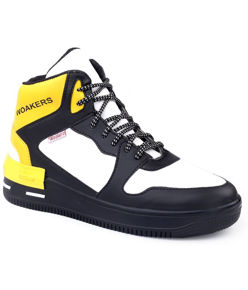 woakers casual sneakers