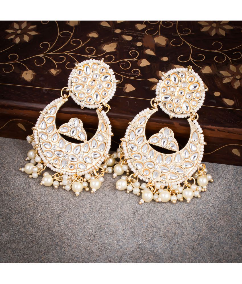     			Sukkhi Traditional Chandelier Gold Plated Earring For Women