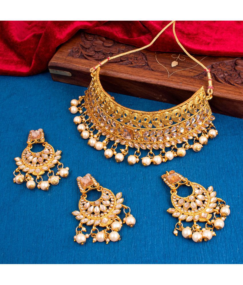     			Sukkhi Brass Golden Traditional Necklaces Set Choker