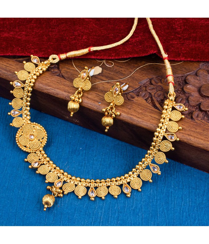     			Sukkhi Brass Golden Traditional Necklaces Set Collar