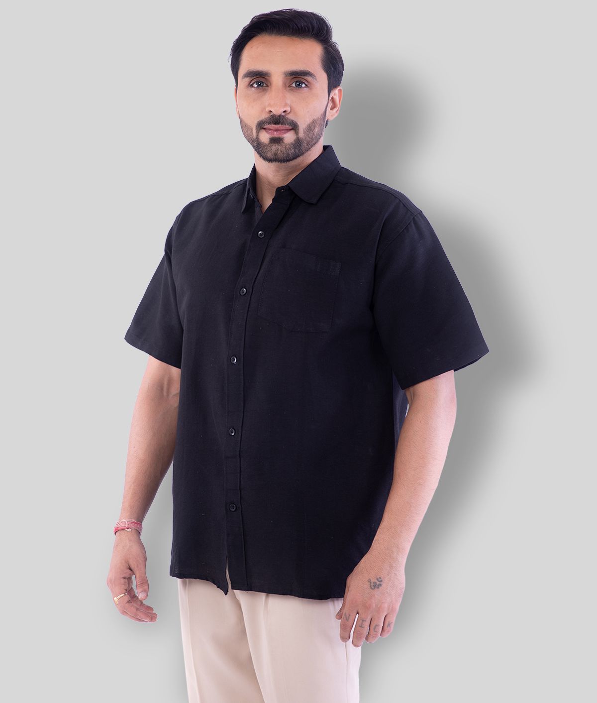     			DESHBANDHU DBK - Black Cotton Regular Fit Men's Casual Shirt ( Pack of 1 )