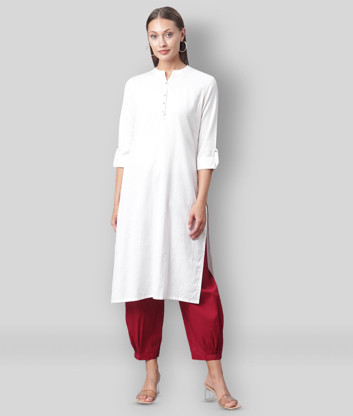     			Divena - White Cotton Blend Women's Straight Kurti