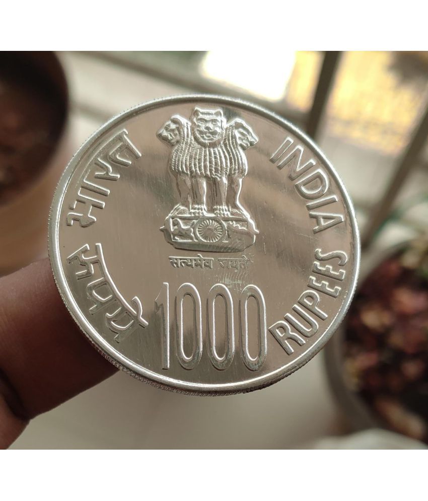     			1000 RUPEES 1000 YEARS OF BRIHADEESWARAR TEMPLE SILVER PLATED COIN