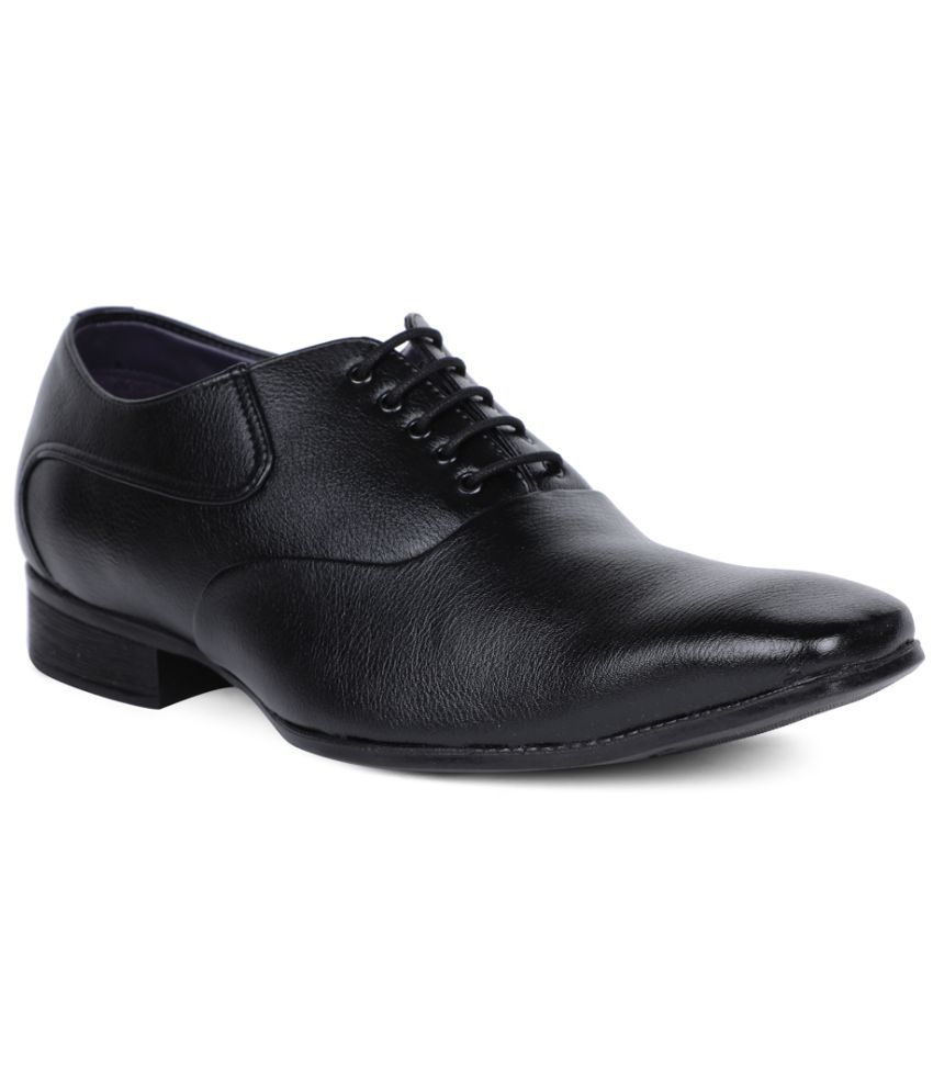     			Bata - Black Men's Oxford Formal Shoes