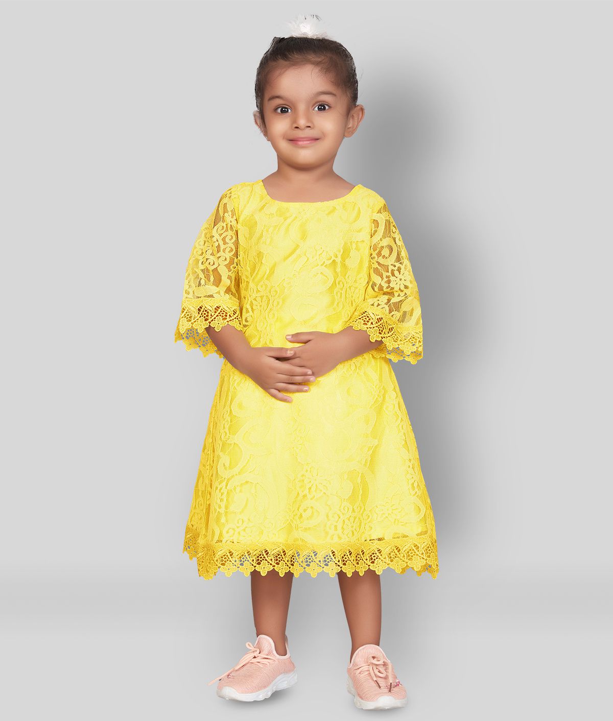     			Fashion Dream - Yellow Net Girl's Skater Dress ( Pack of 1 )