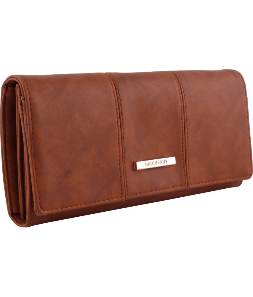     			Nicoberry - Tan Faux Leather Handheld