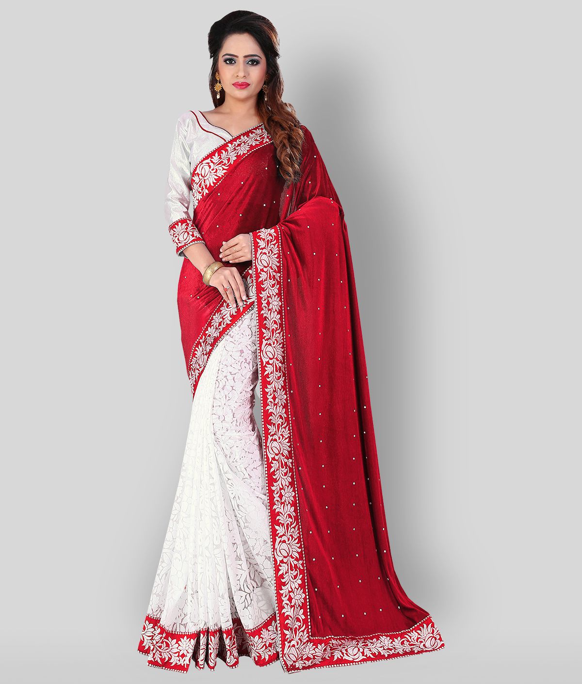     			Apnisha - Red Velvet Saree With Blouse Piece ( Pack of 1 )