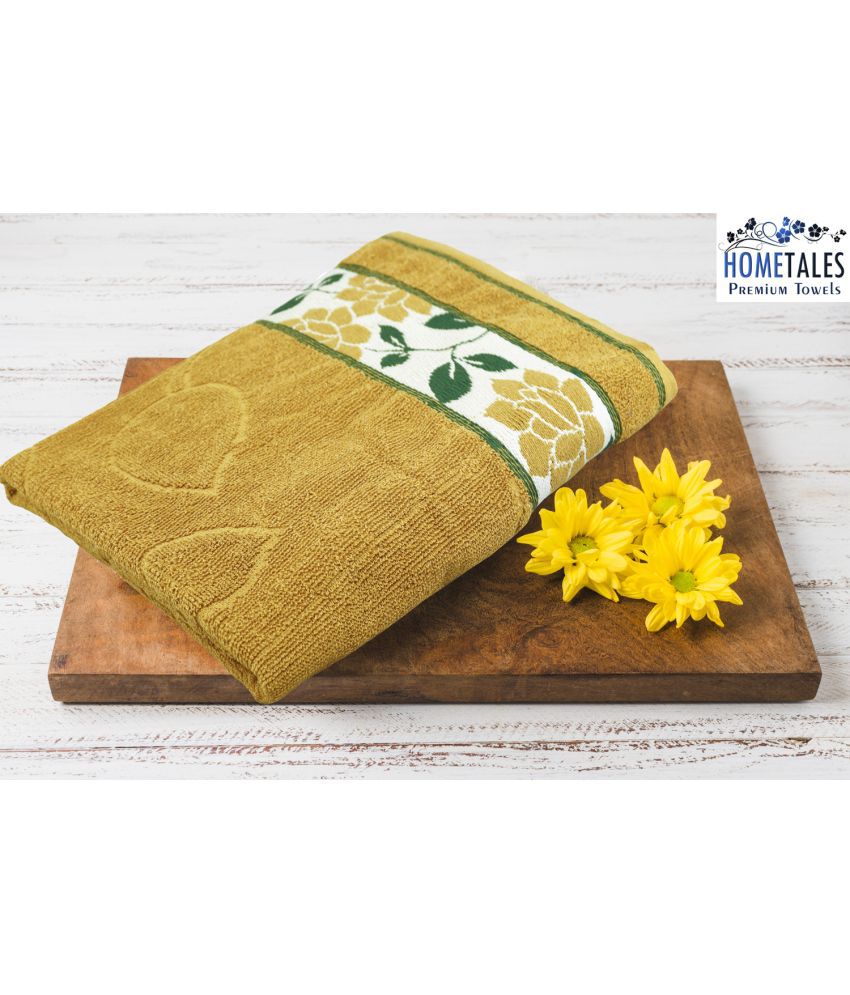 HOMETALES - Cotton Mustard Printed Bath Towel ( Pack of 1 )