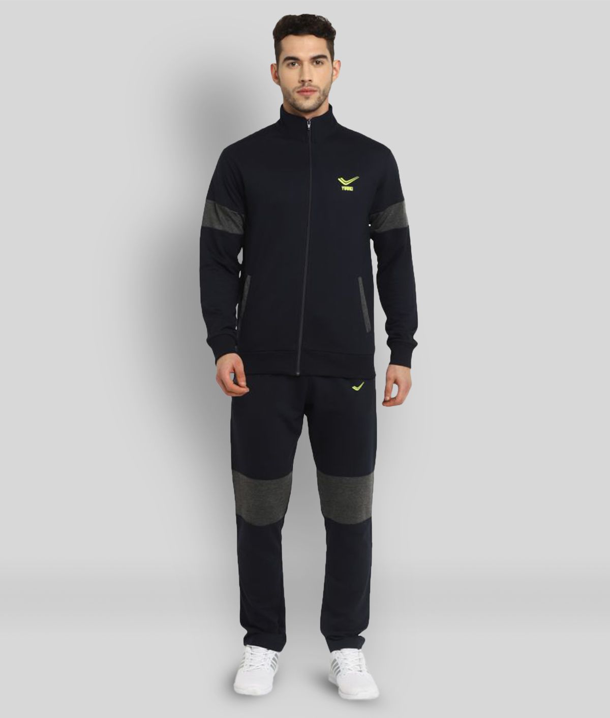     			YUUKI - Black Polyester Regular Fit Solid Men's Sports Tracksuit ( Pack of 1 )