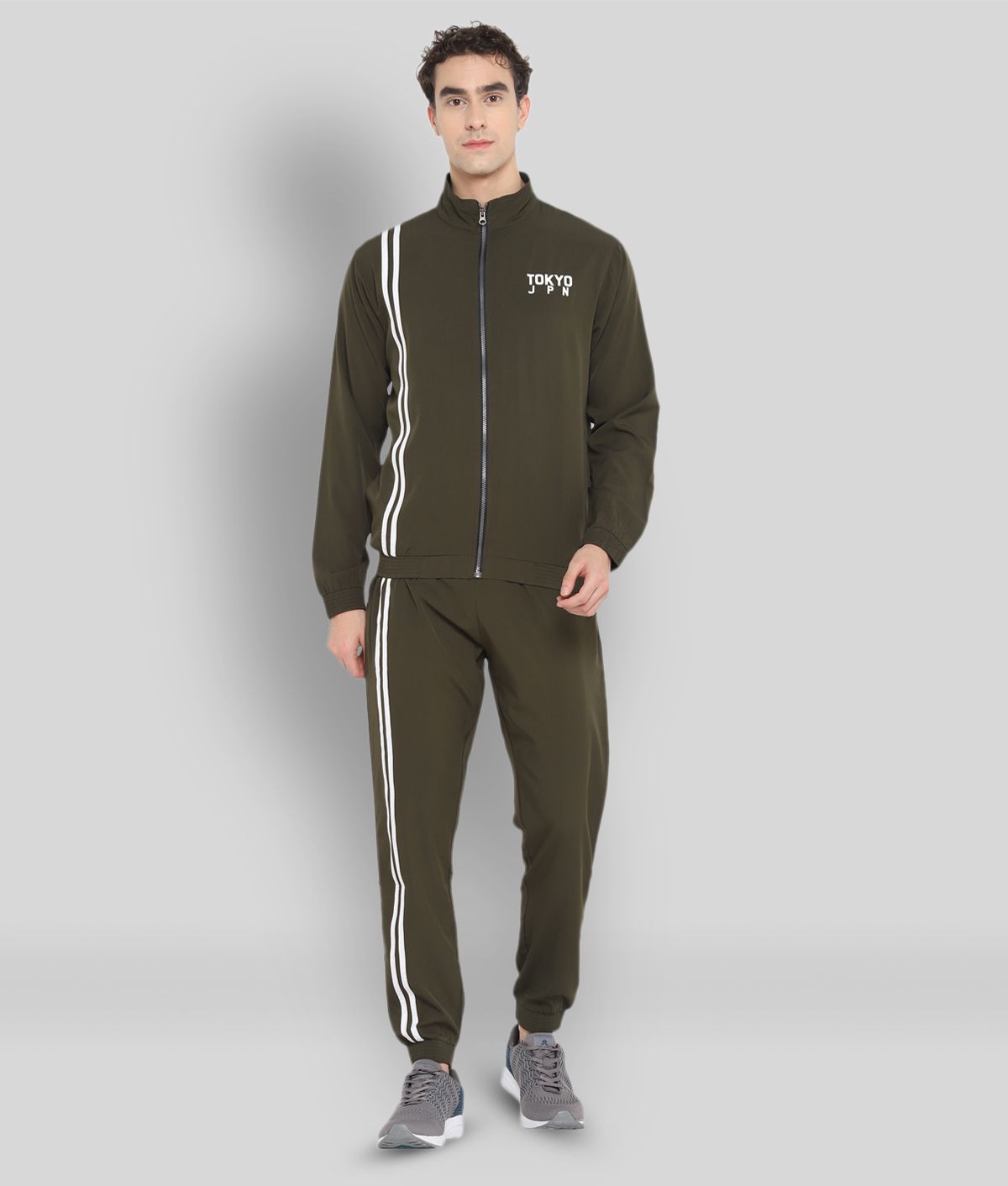     			YUUKI - Green Polyester Regular Fit Striped Men's Sports Tracksuit ( Pack of 1 )
