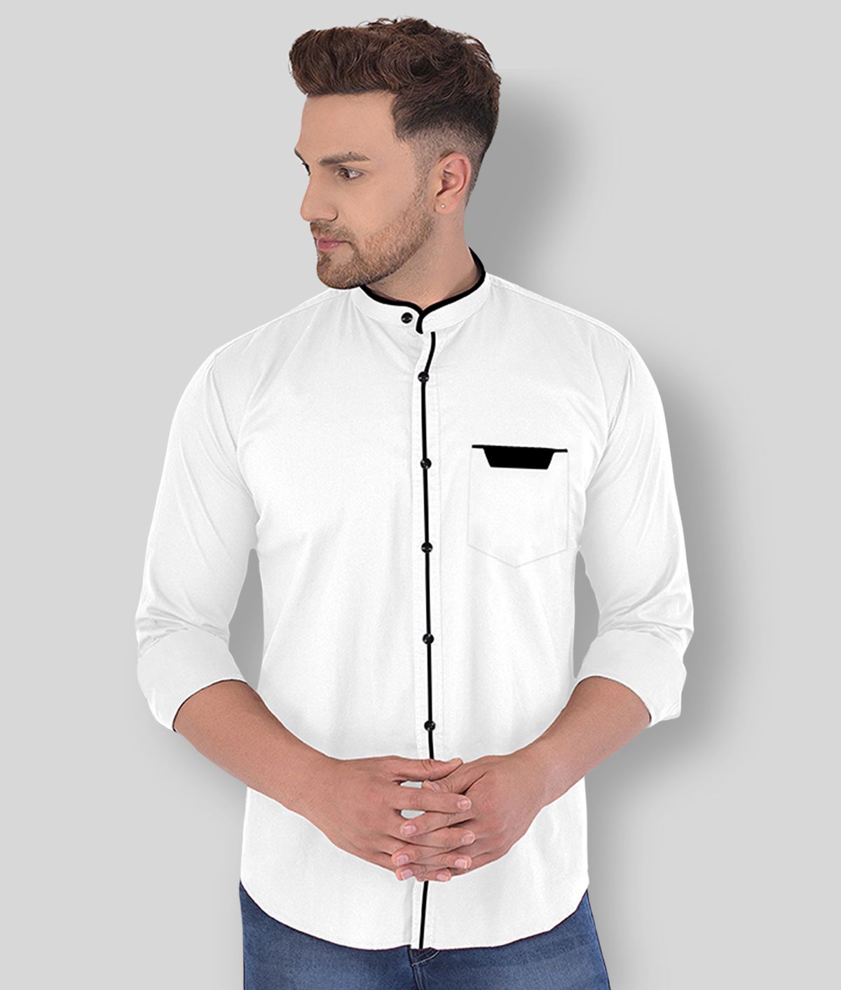     			P&V CREATIONS - White Cotton Blend Regular Fit Men's Casual Shirt (Pack of 1)