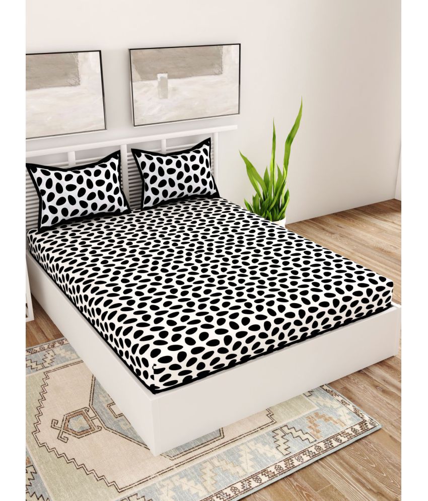     			Uniqchoice Cotton Floral Double Bedsheet with 2 Pillow Covers- Black