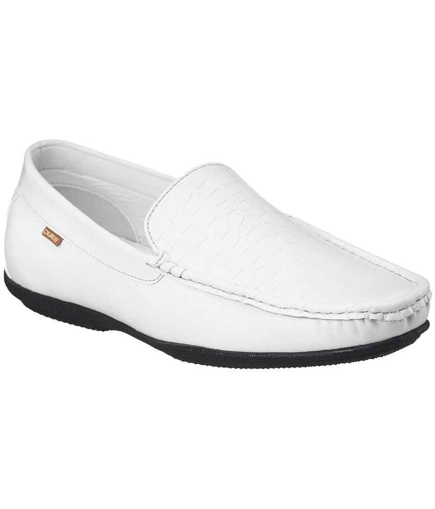     			Duke - White Men's Slip on