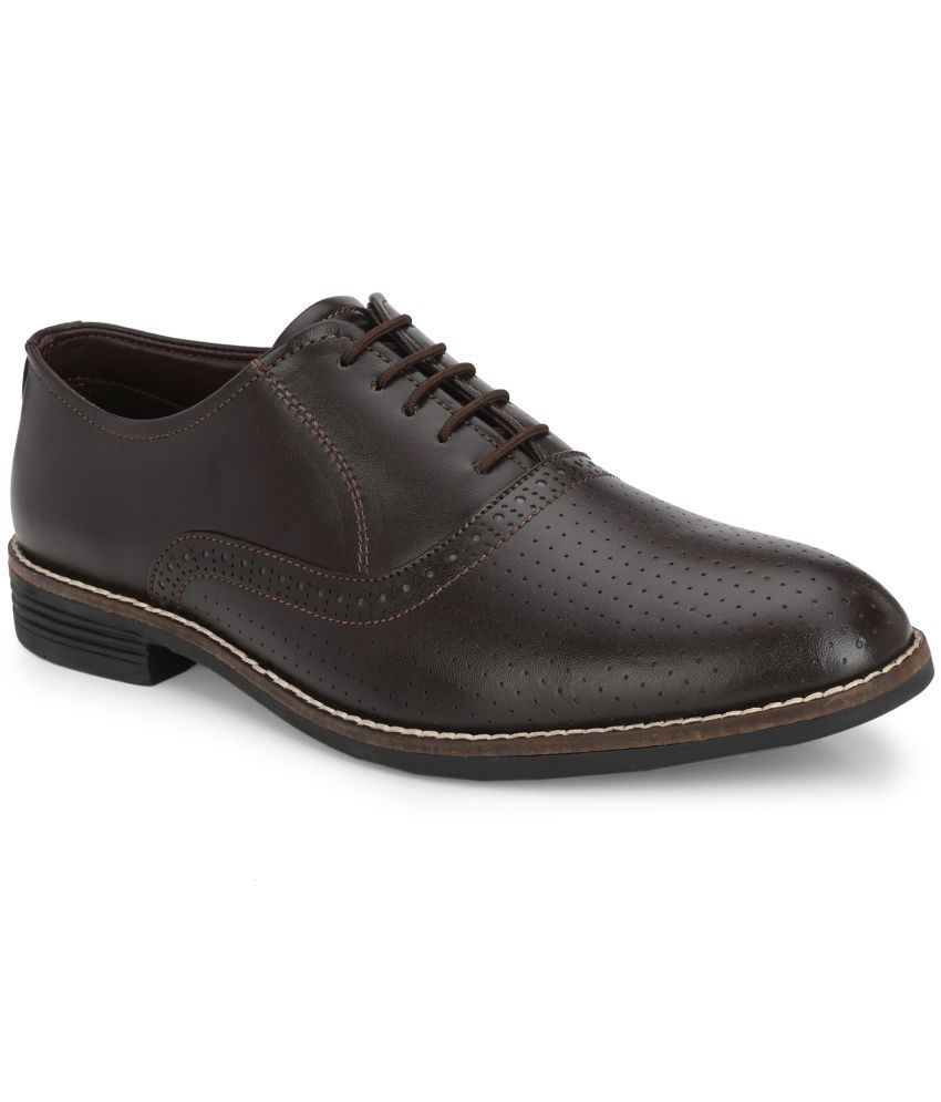     			Leeport - Brown Men's Brogue Formal Shoes