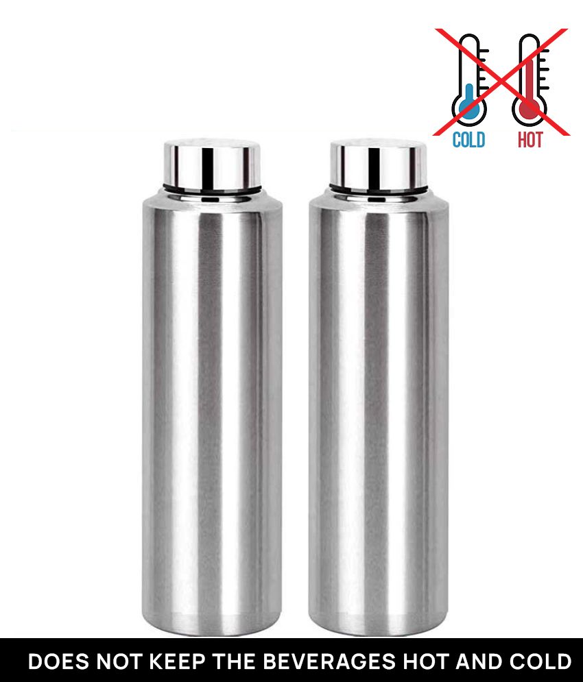     			AKG. Silver 900 mL Stainless Steel Fridge Bottle set of 2