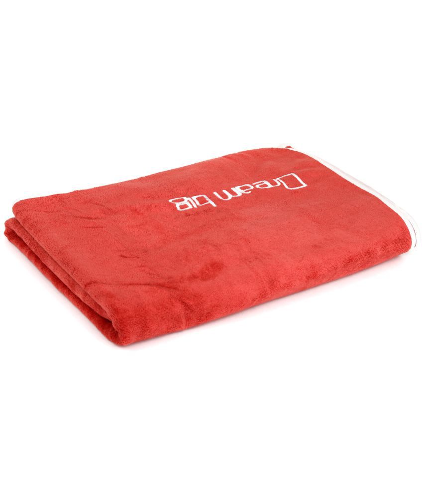     			HOMETALES - Microfibre Red Embroidered Bath Towel ( 70x140 ) cm 500 -GSM ( Pack of 1 )