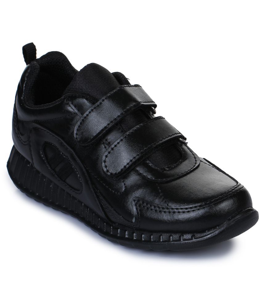     			Liberty - Black Boy's Sneakers ( 1 Pair )