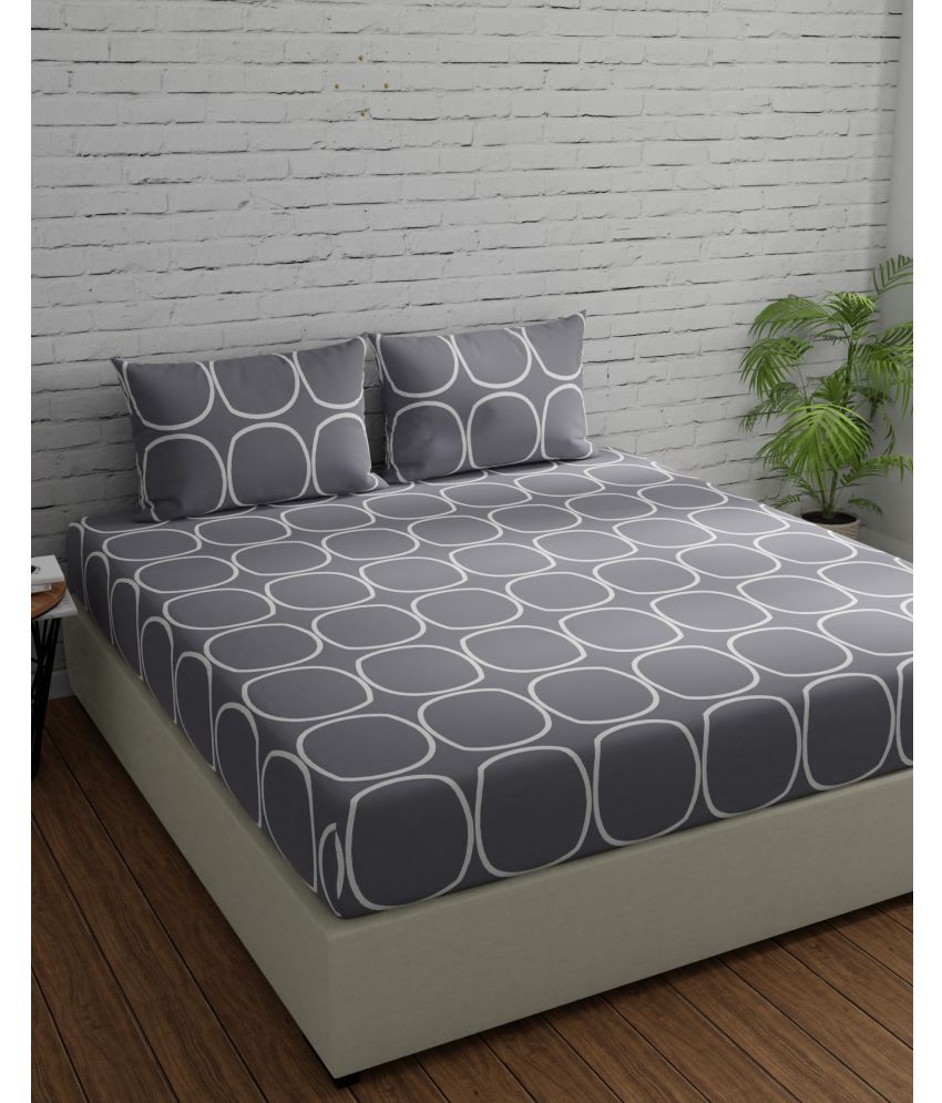     			Huesland - Grey Cotton King Size Bedsheet With 2 Pillow Covers