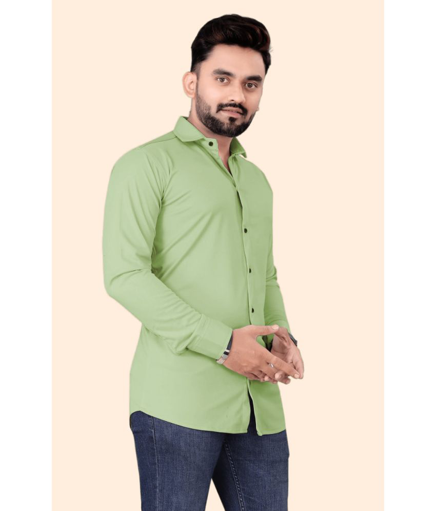     			YUG ART - Green Cotton Regular Fit Men's Formal Shirt ( Pack of 1 )