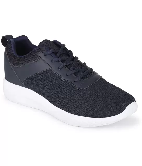 Buy Casual Shoes for Men With Best Discounts on Branded Sneakers