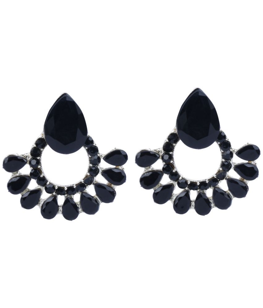     			PUJVI - Black Danglers Earrings ( Pack of 1 )