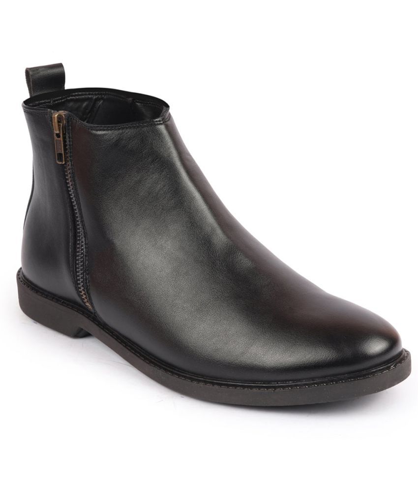     			Fausto - Black Men's Casual Boots