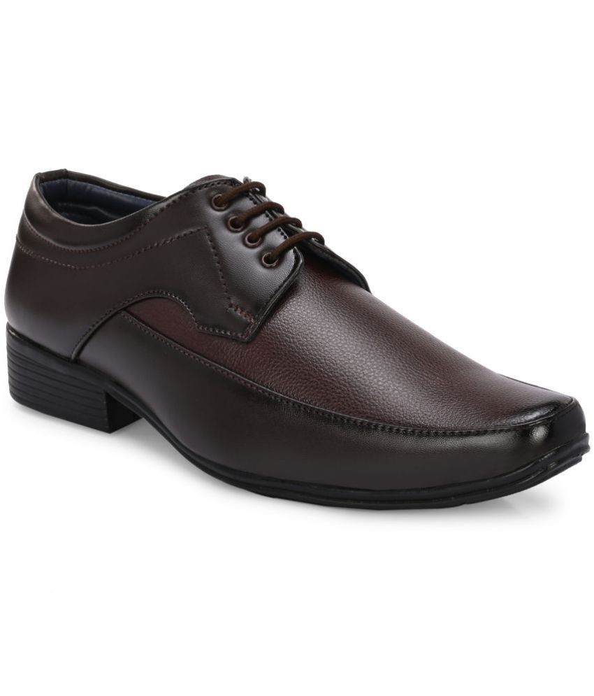     			Leeport - Brown Men's Derby Formal Shoes