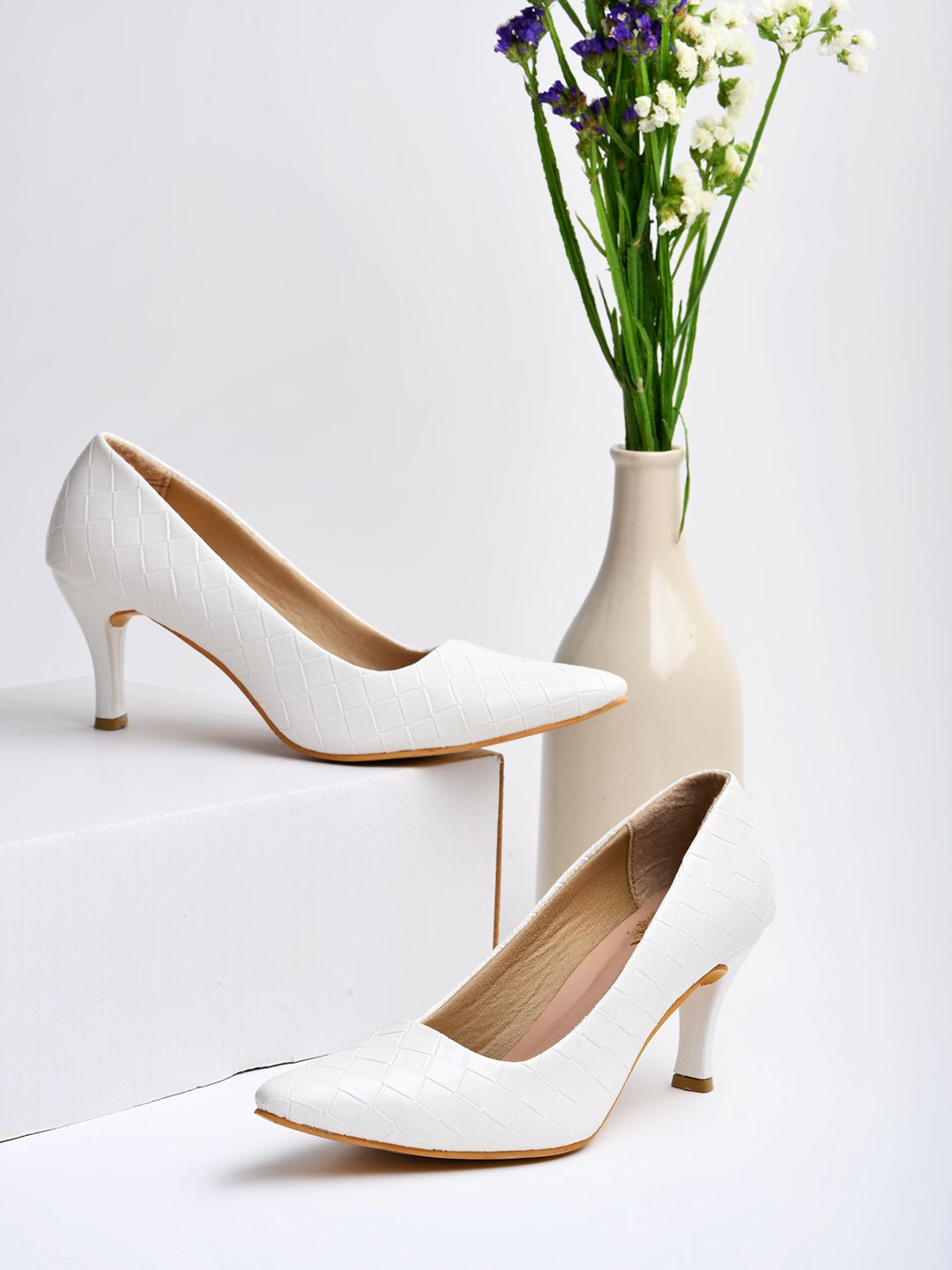     			Shoetopia - White Women's Pumps Heels