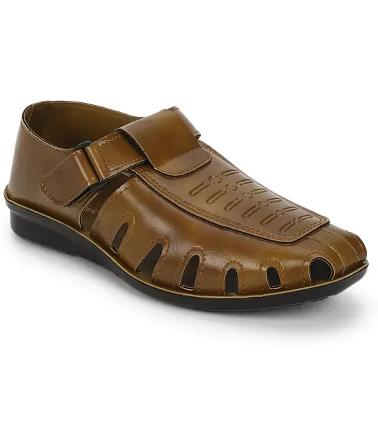 Clarks shoes sale: Save on men's and women's sandals, dress shoes and more