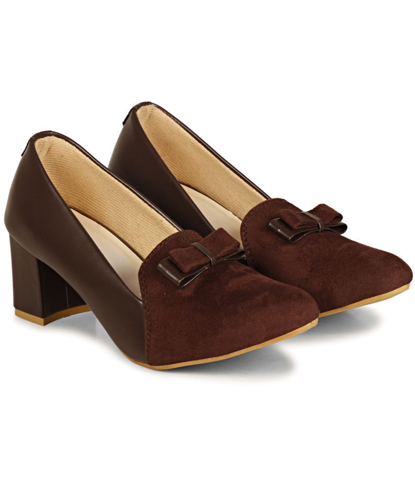     			Saheb - Brown Women's Pumps Heels