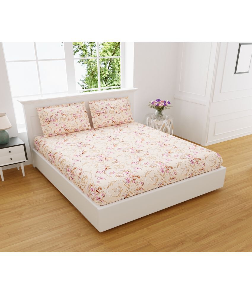     			Dream Weaver Cotton Floral King Size Bedsheet With 2 Pillow Covers - Peach