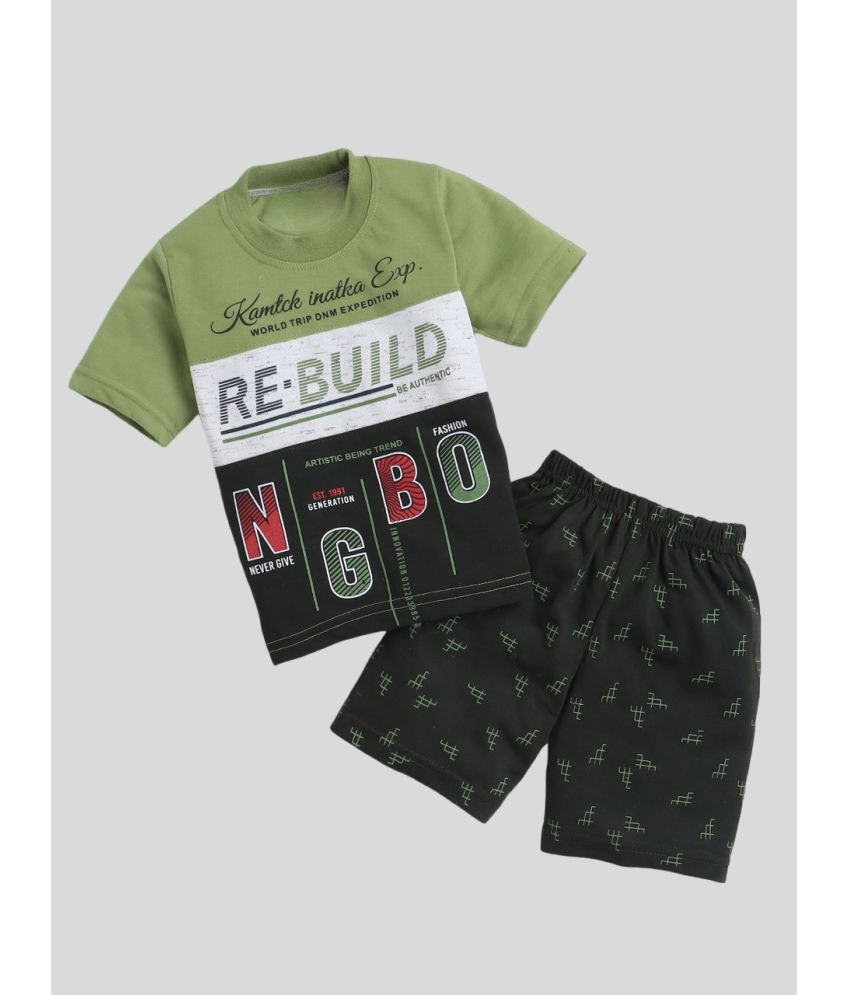     			Fourfolds - Green Cotton Blend Unisex T-Shirt & Shorts ( Pack of 1 )
