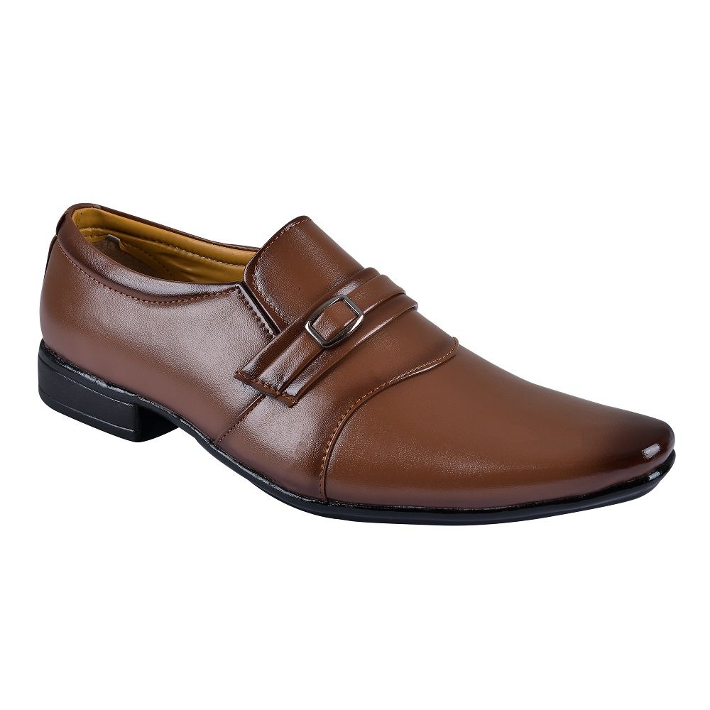     			Kwiclo - Brown Men's Slip On Formal Shoes