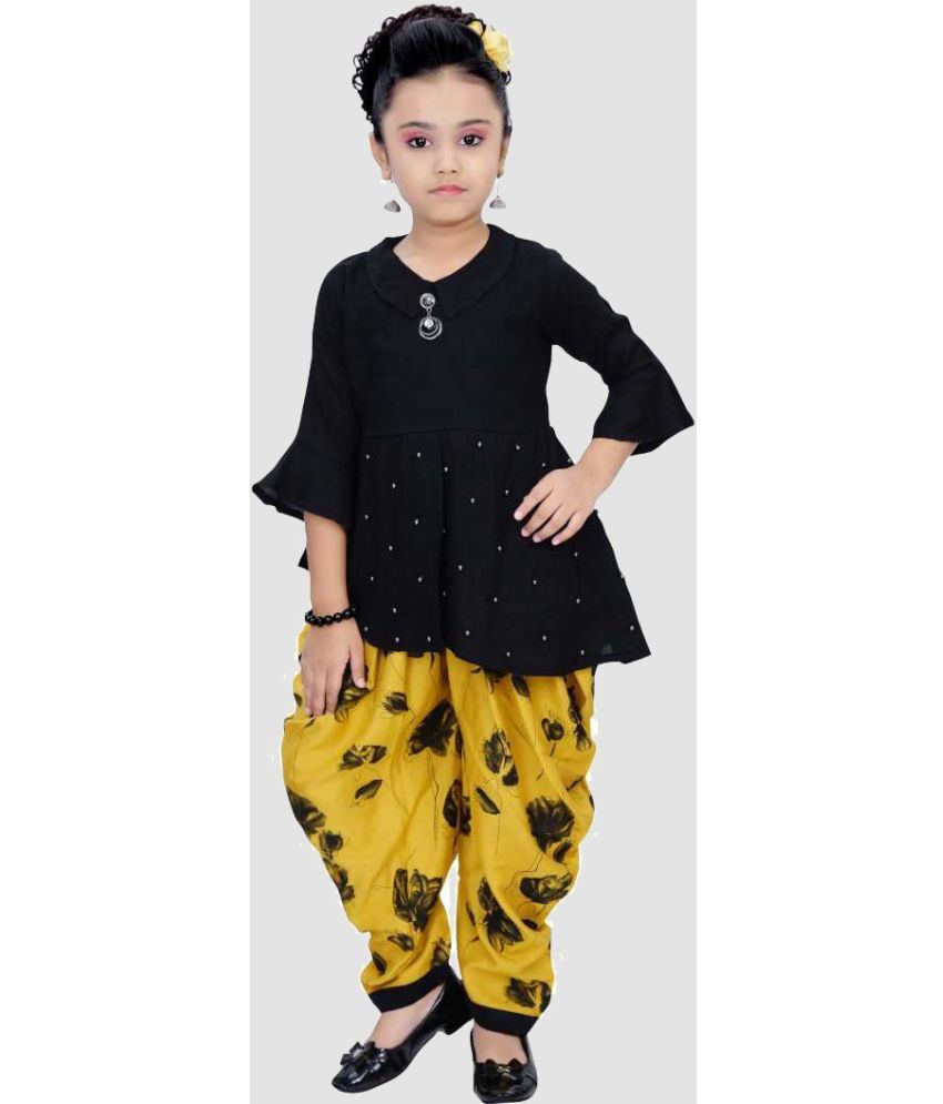     			9stiches - Yellow Rayon Girls Top With Dhoti ( Pack of 1 )