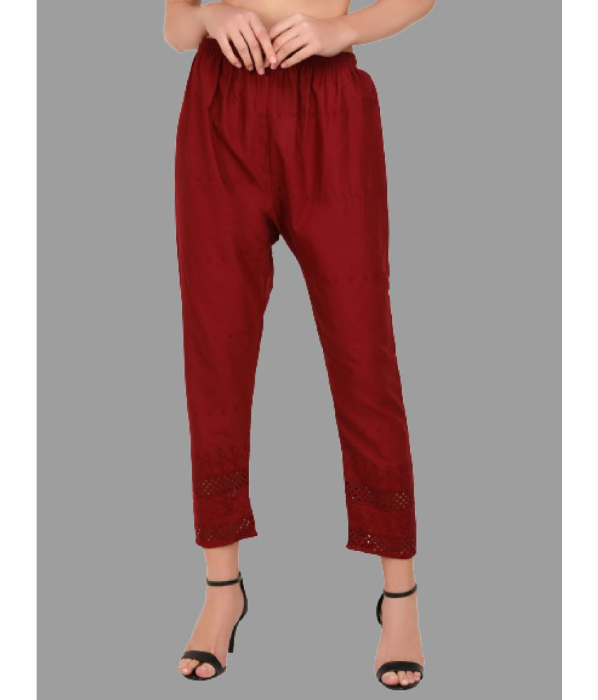     			Aadrika - Maroon Cotton Blend Straight Women's Casual Pants ( Pack of 1 )