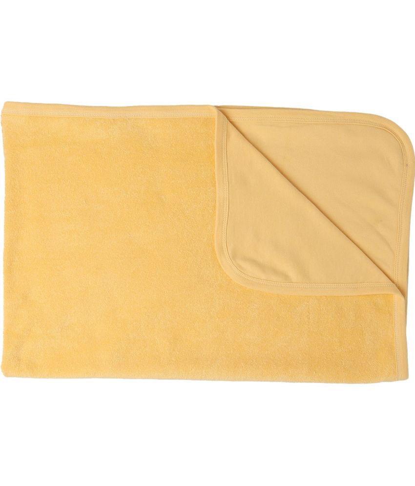     			Baby Eli Single Yellow Cotton Bath Towels