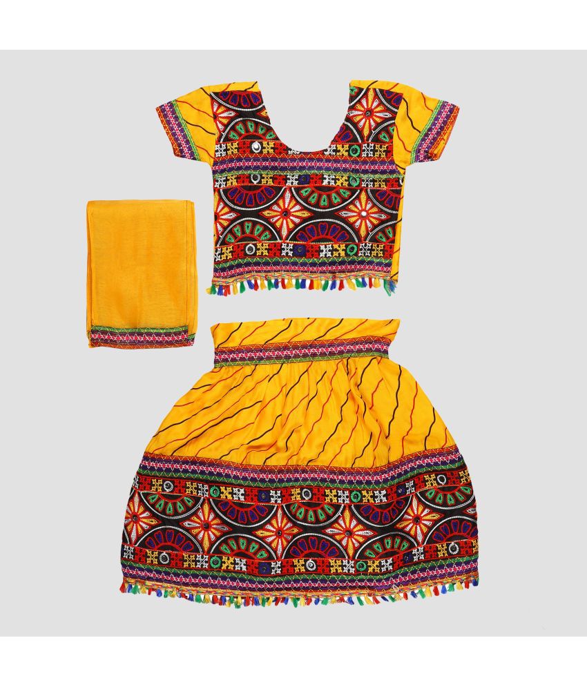     			Arshia Fashions - Yellow Cotton Girls Lehenga Choli Set ( Pack of 1 )