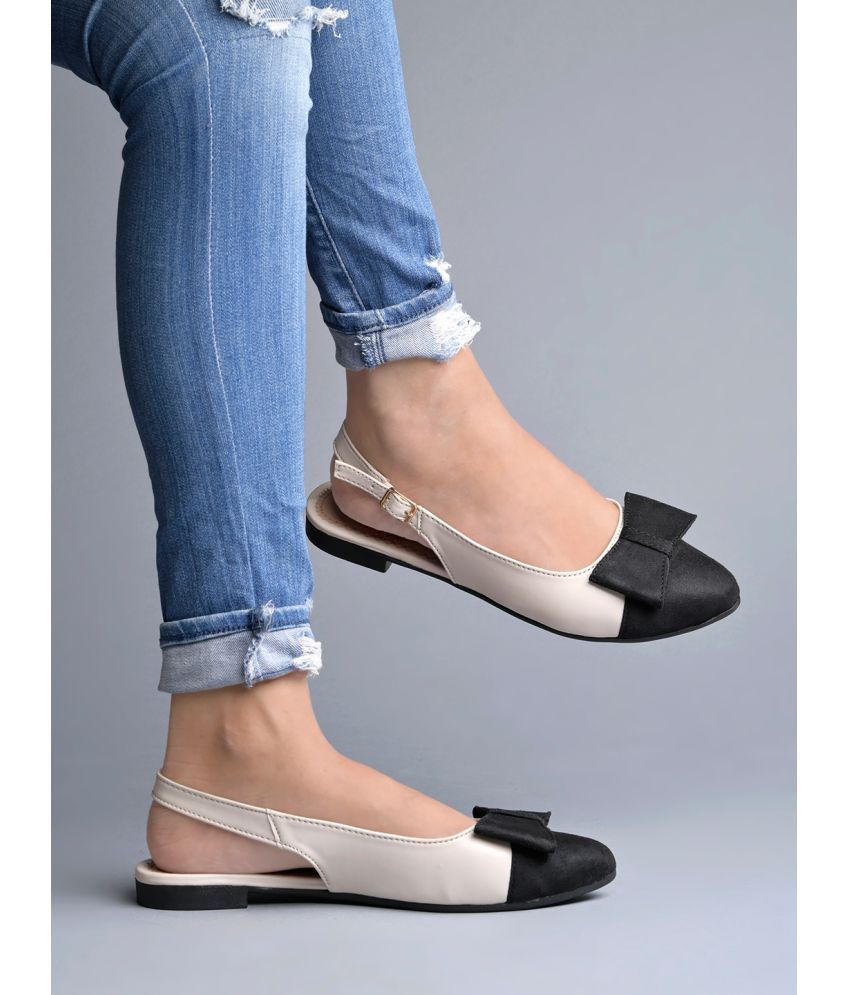     			Shoetopia Stylish Uppper Bow Black Flats For Girls