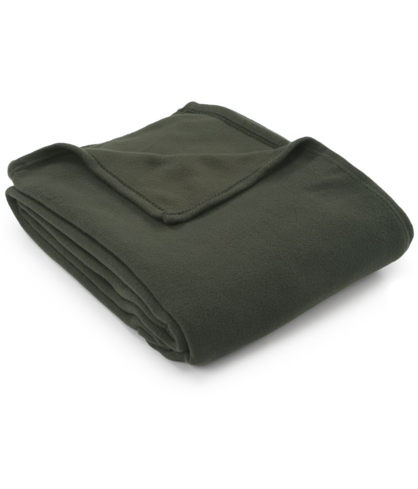     			HOMETALES Fleece Mild Winter Solid Double Blanket ( 210 x 220 cm ) Pack of 1 - Olive