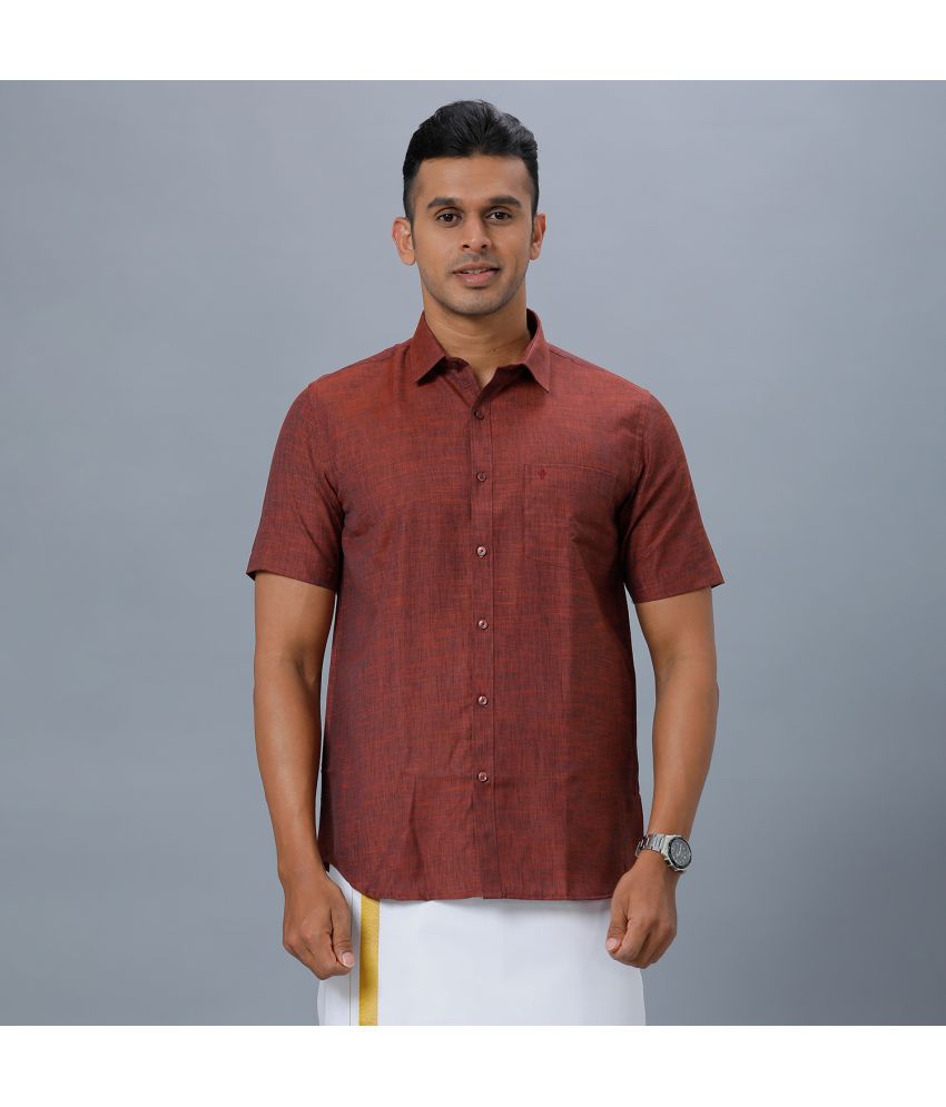     			Ramraj cotton Cotton Blend Regular Fit Self Design Half Sleeves Men's Casual Shirt - Maroon ( Pack of 1 )