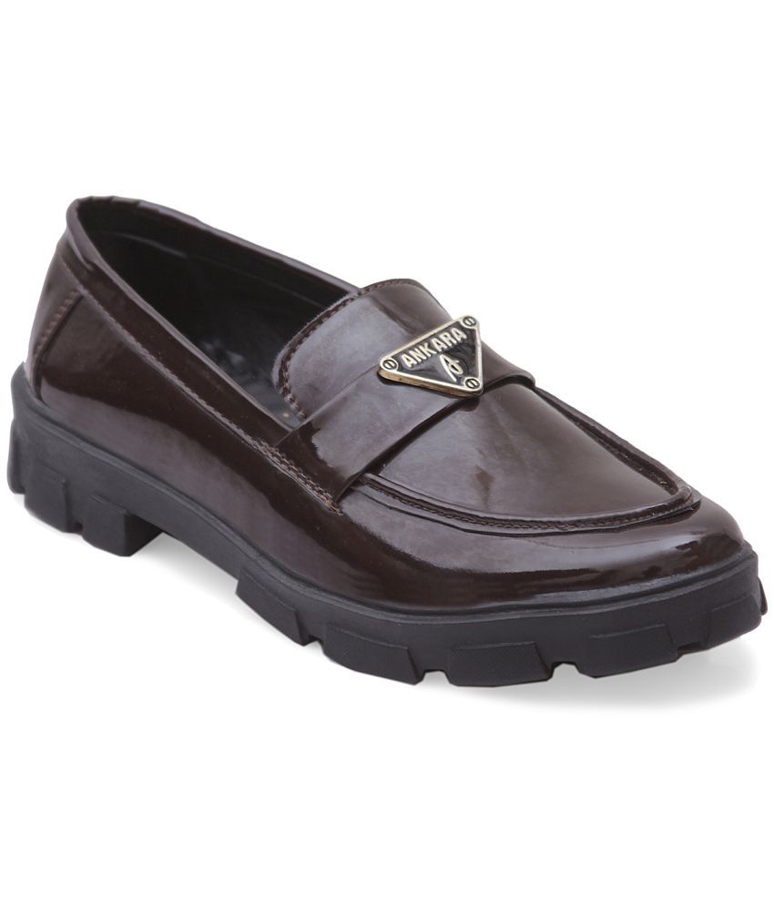     			HiDa - Brown Men's Slip-on Shoes