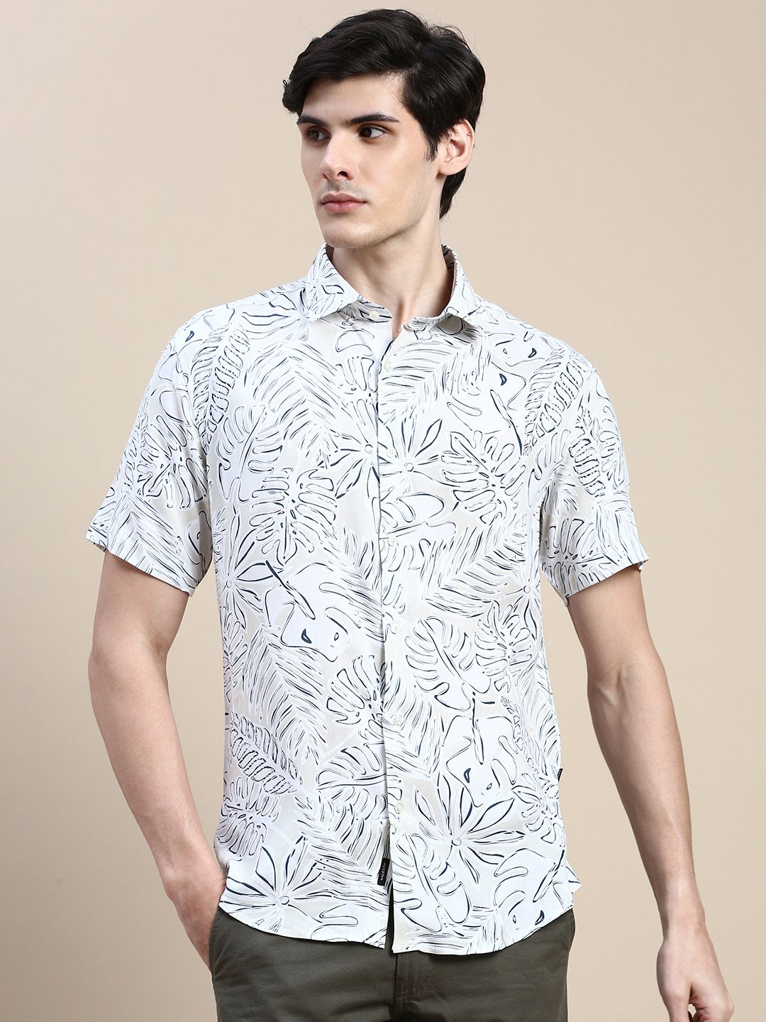     			Showoff Cotton Blend Regular Fit Printed Half Sleeves Men's Casual Shirt - Cream ( Pack of 1 )