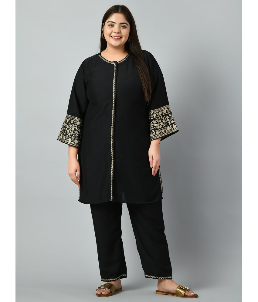     			PrettyPlus by Desinoor.com Cotton Silk Embroidered Kurti With Pants Women's Stitched Salwar Suit - Black ( Pack of 1 )