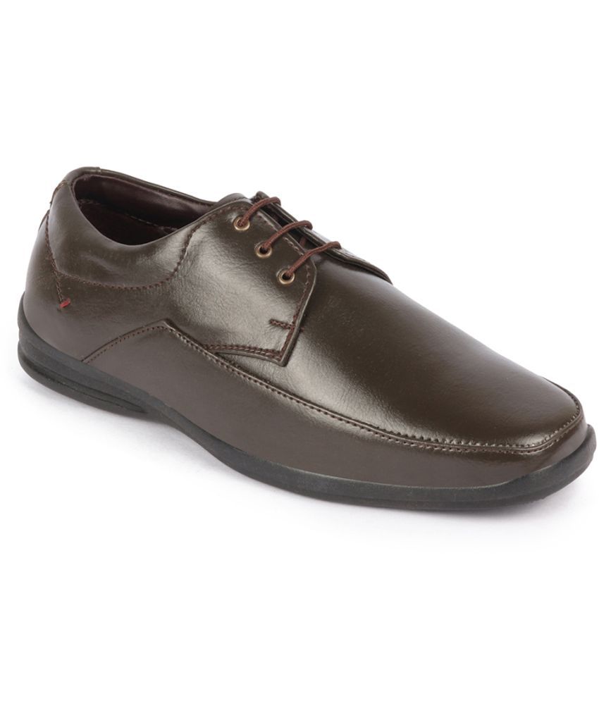     			Fausto - Brown Men's Derby Formal Shoes