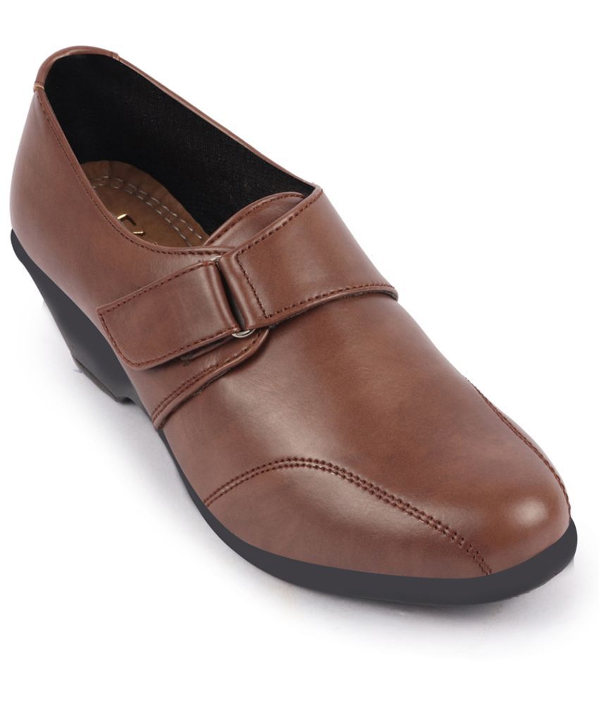     			Fausto - Brown Women's Slip On