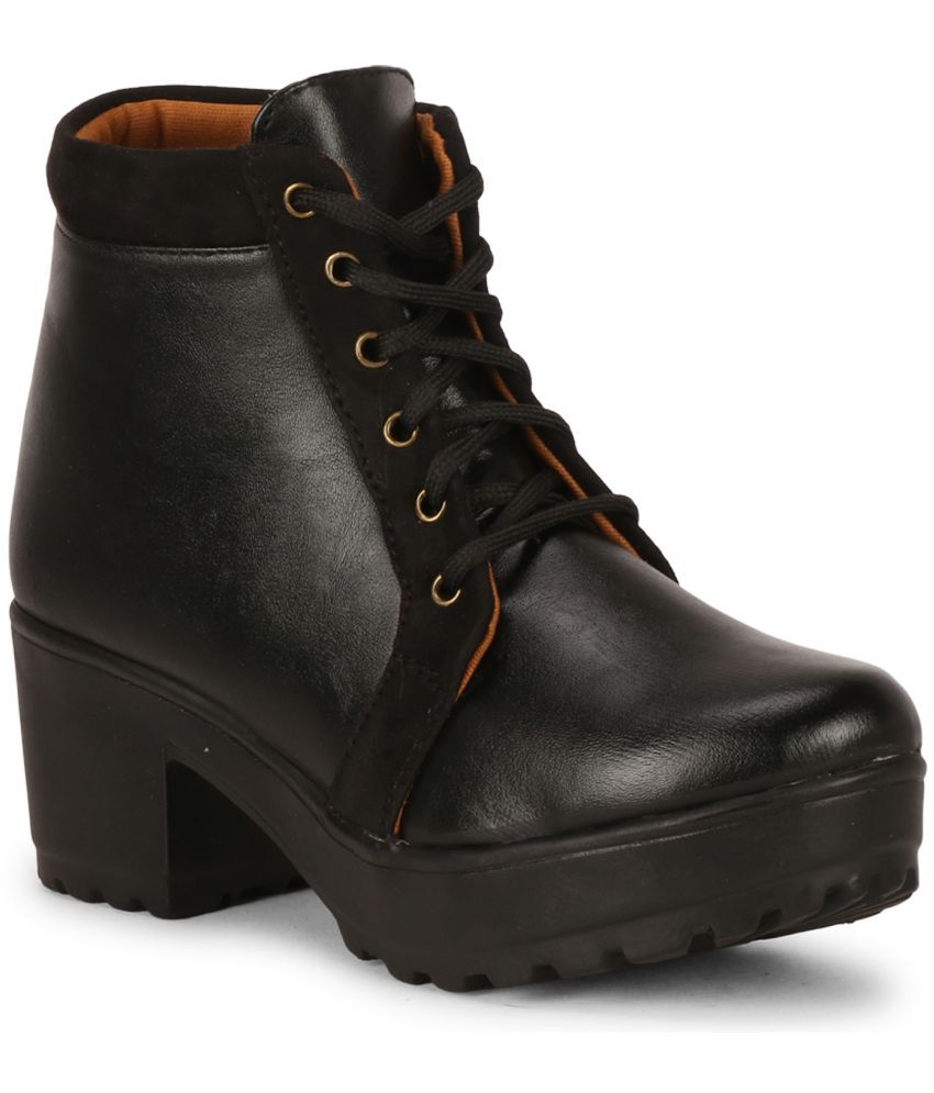     			Ishransh - Black Women's Ankle Length Boots