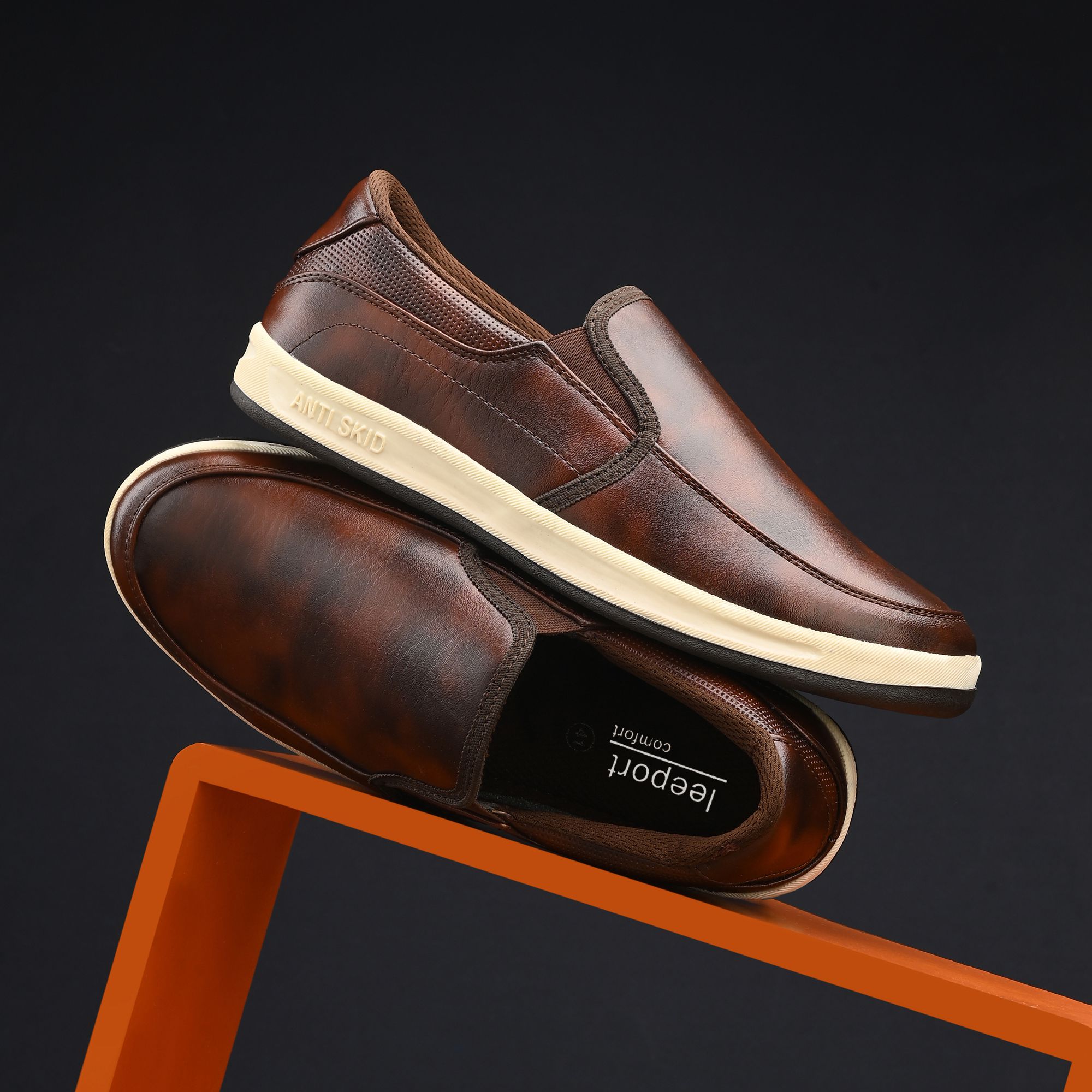     			Leeport - Brown Men's Slip-on Shoes