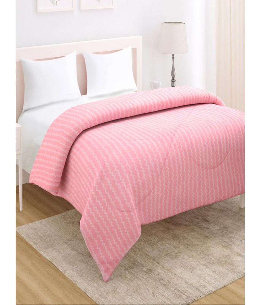     			HOKIPO Polyester Vertical Striped Double Size Comforter ( 245 x 228 cm ) - Pink ( Pack of 1 )